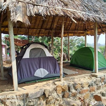 Drunken Monkey Camping Site Hotell Hampi Exteriör bild
