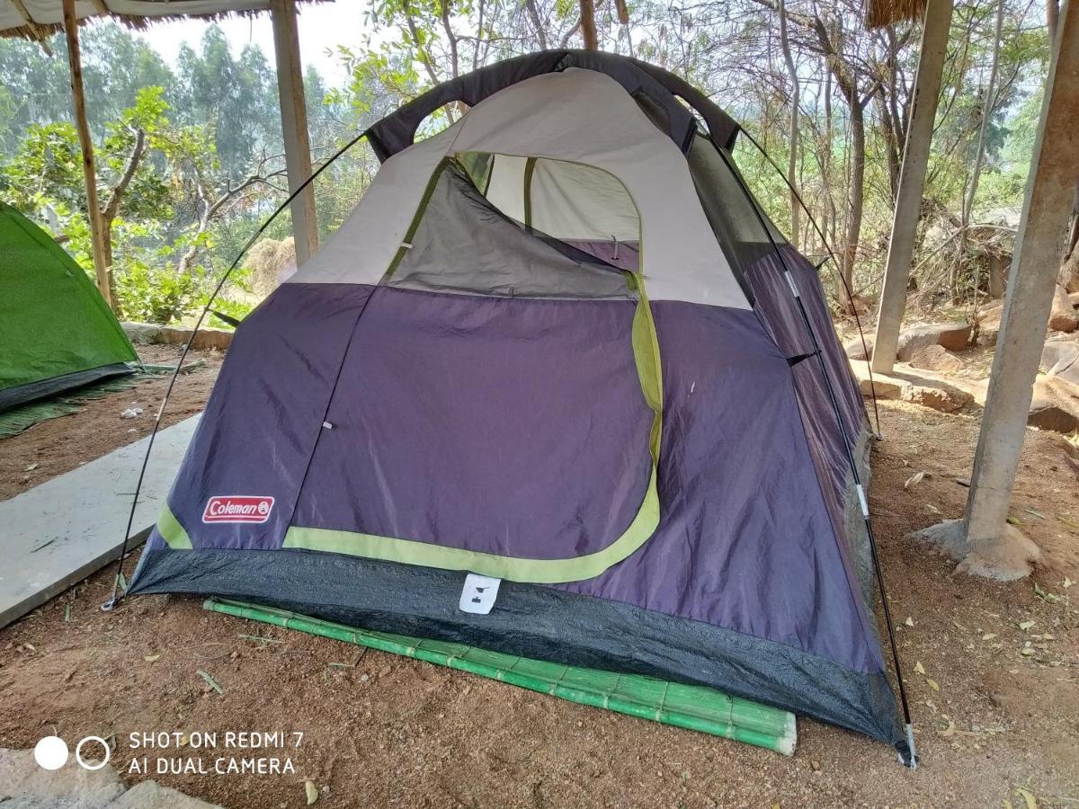 Drunken Monkey Camping Site Hotell Hampi Exteriör bild