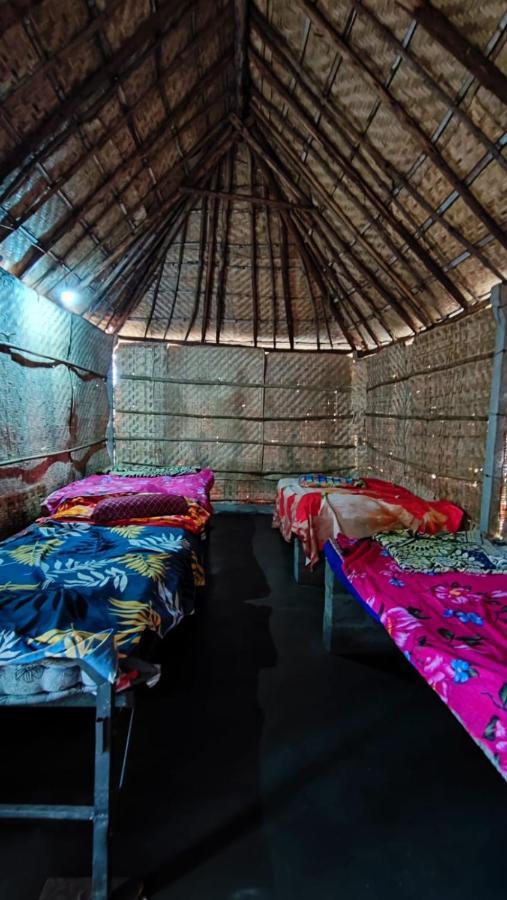 Drunken Monkey Camping Site Hotell Hampi Exteriör bild
